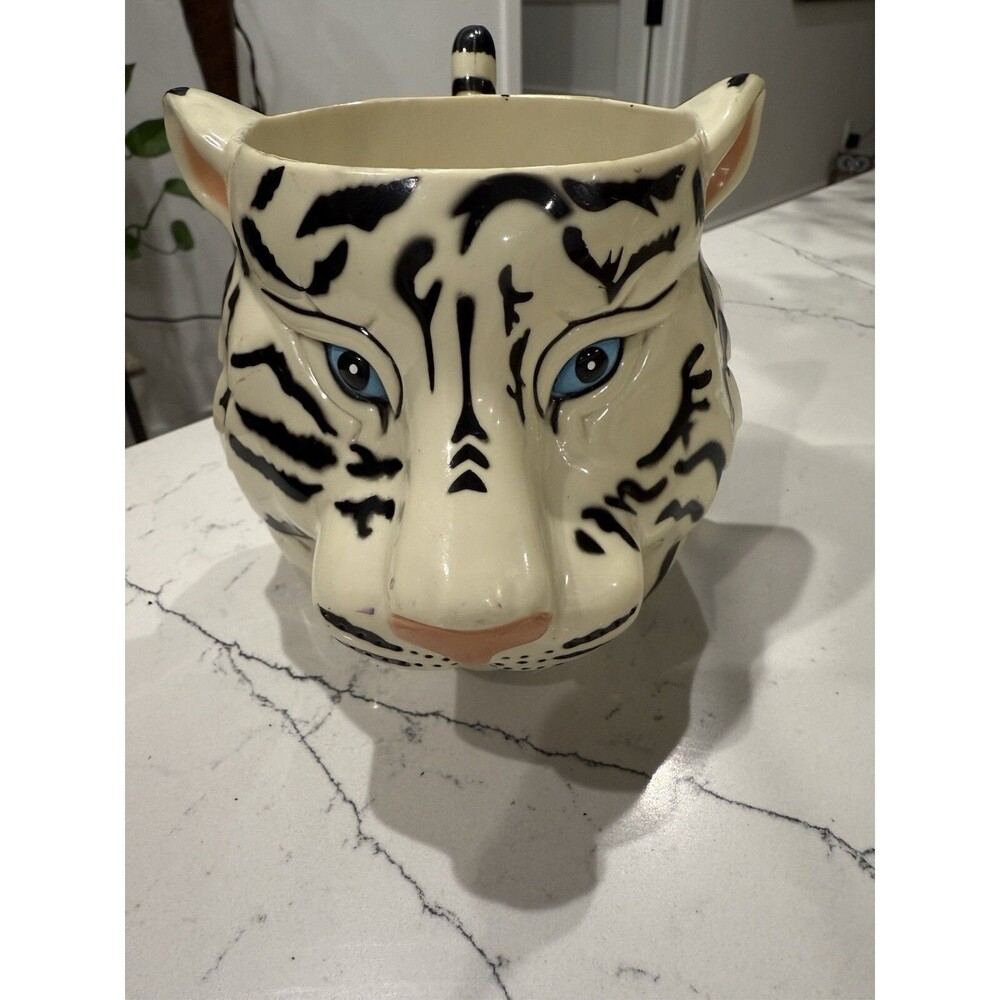 Ringling Bros Barnum And Bailey Circus White Tiger Mug 2002 Cup